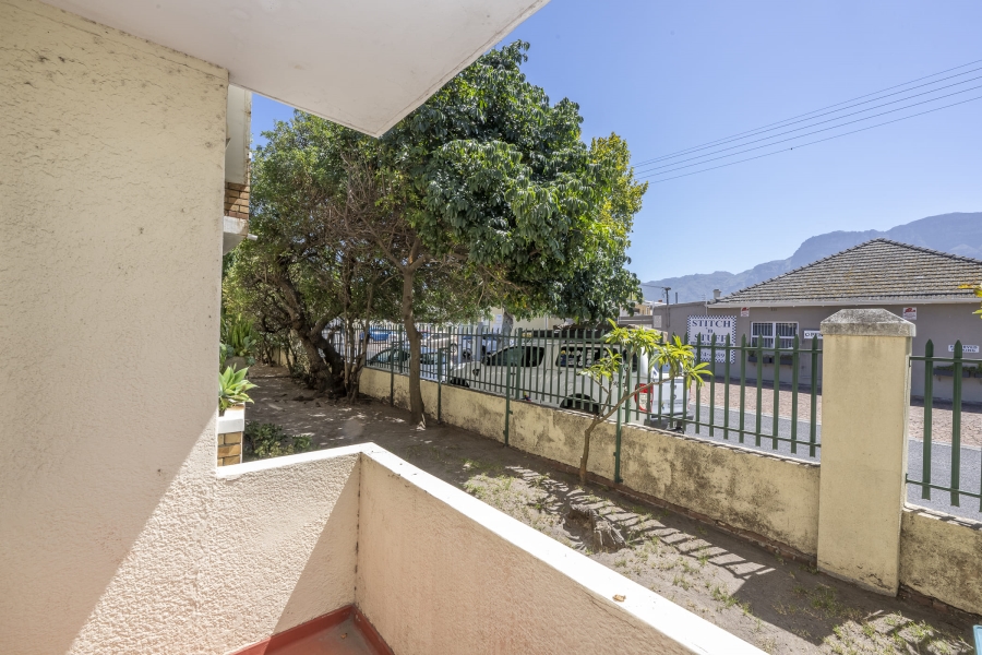 1 Bedroom Property for Sale in Harfield Village Western Cape